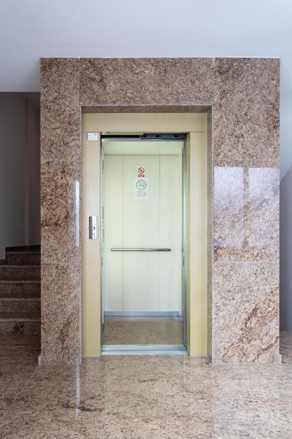 Rooms & Suites Loft 2E Deluxe Edition Arrecife ภายนอก รูปภาพ